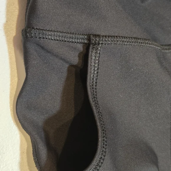 Old Navy Girls L Black High-Rise Joggers - Picture 6 of 6